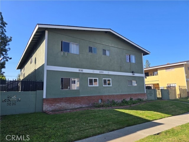 Building Photo - 1301 Burwood St