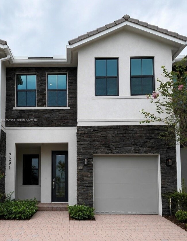 Building Photo - 7291 SW 46th St