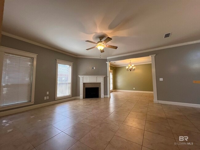 Photo - 10410 Emmanuel St