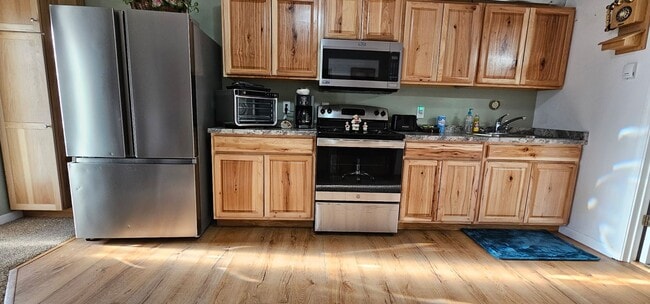 Building Photo - 3555 N Snow Goose Dr Unit A