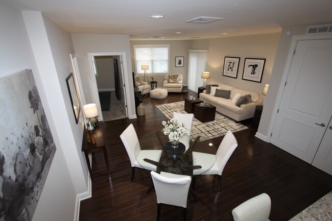 Building Photo - Verona Place