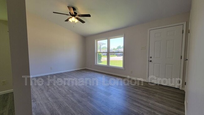 Photo - 59 Cedar Ridge Dr