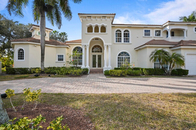 Photo - 3201 E Stonebrook Cir