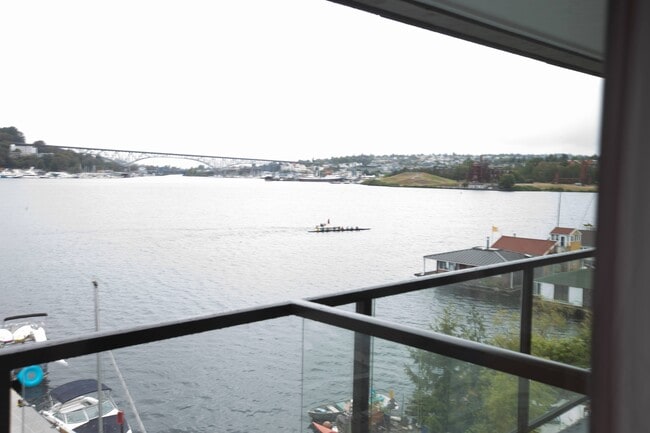 Photo - 2301 Fairview Ave E Unit 312