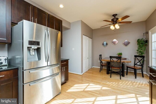 Photo - 2685 Cameron Way