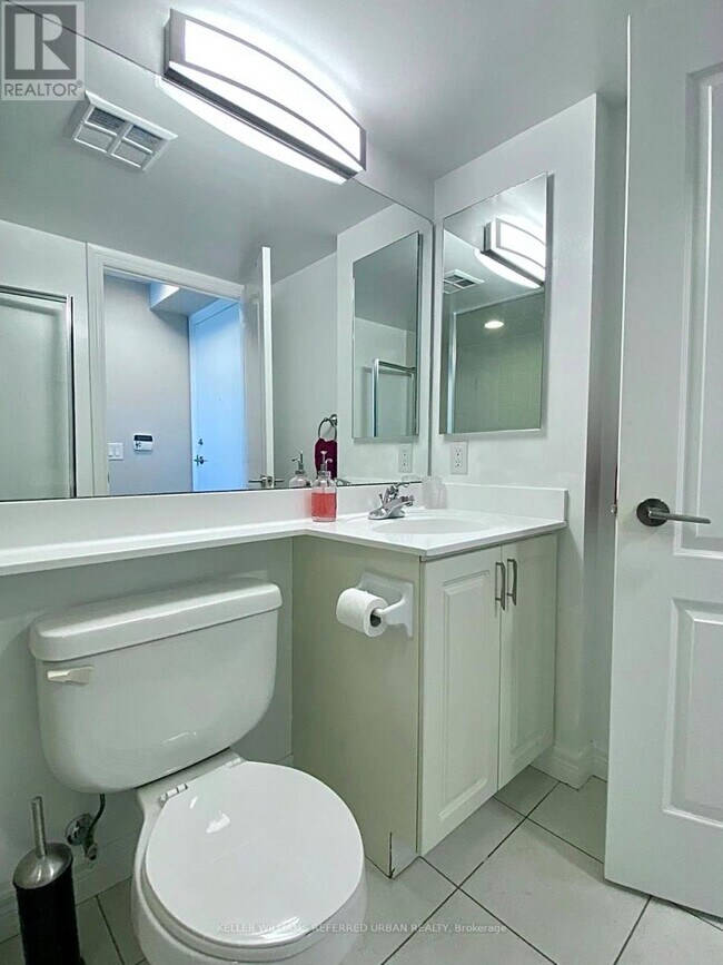 Photo - 70 Town Centre Court Unité 514