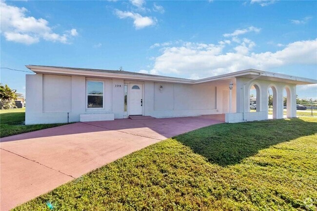 Building Photo - 2288 Harbor Blvd Rental