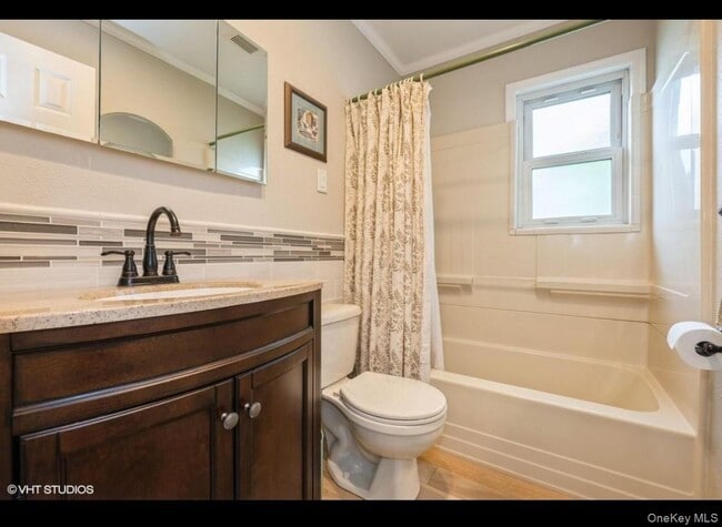 Photo - 27 Lowell St