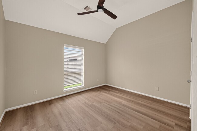 Photo - 706 Silver Creek Cir