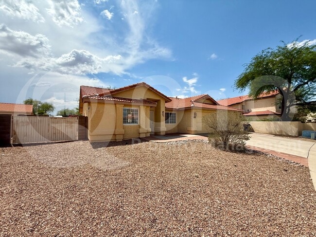 Photo - 7634 S Wildberry Ave House