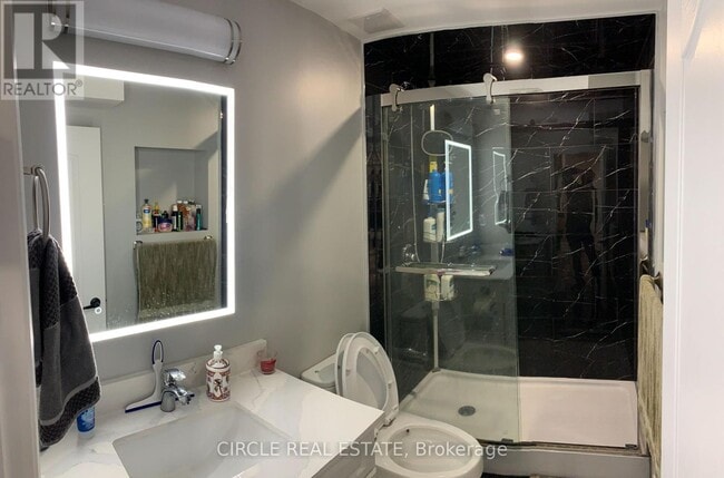 Photo - 11 Mendoza Dr