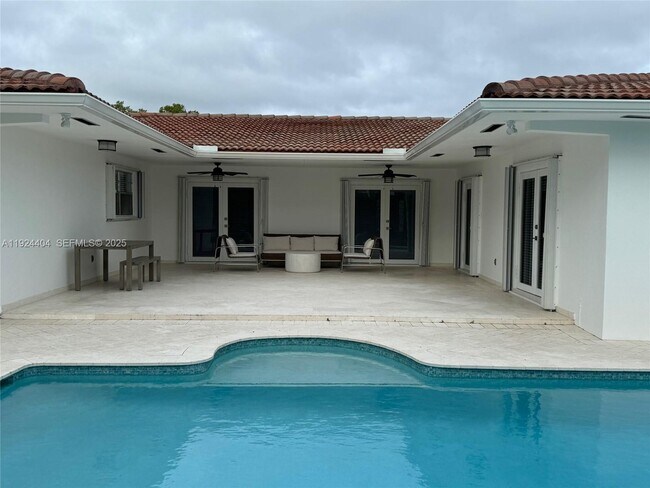 Photo - 2911 SW 98th Ave