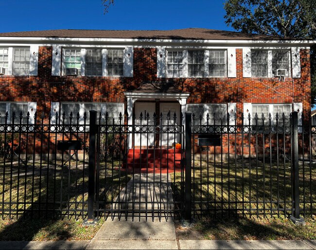 Photo - 1403 Godwin St Unidad 1403