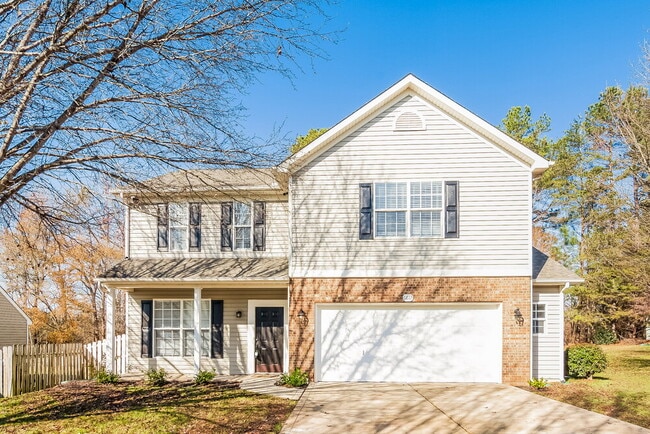 Building Photo - 6812 Blake Brook Dr Rental