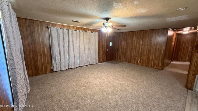 Photo - 9004 Tucker Rd