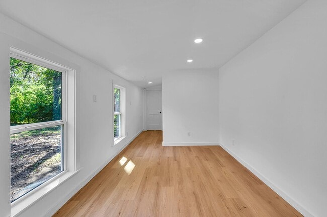 Photo - 3904 Speight Ave Unit B