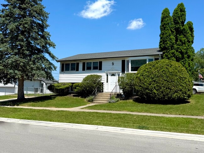 Building Photo - 6620 163rd Pl Rental