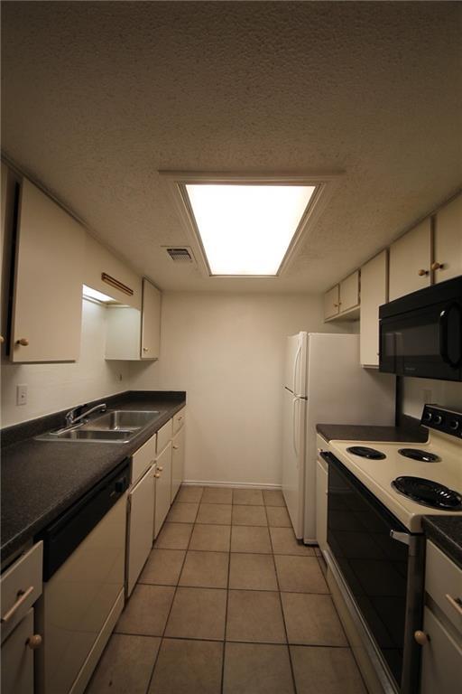 Photo - 2401 Leon St Unit 200