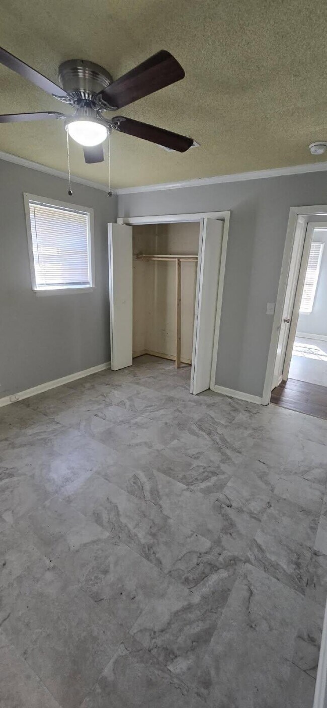 Photo - 2235 Poinsettia Cir