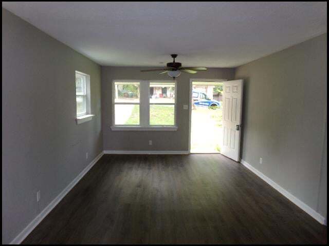 Photo - 7410 Valley Dr