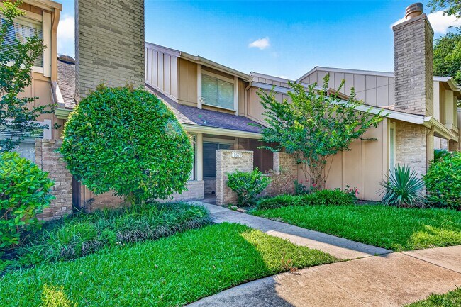Photo - 11677 Village Pl Dr