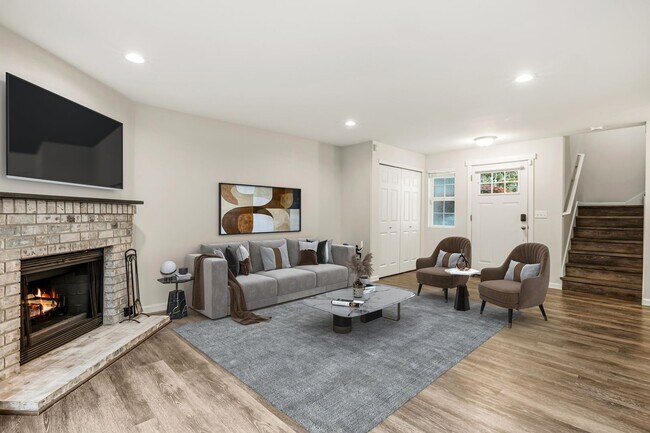 Photo - For Lease $2950/Month: Beautifully updated 2/Bdrm Townhome with large Bonus Room Unit B