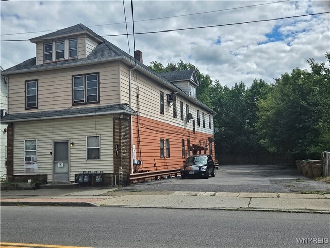 Building Photo - 1037 Walden Ave