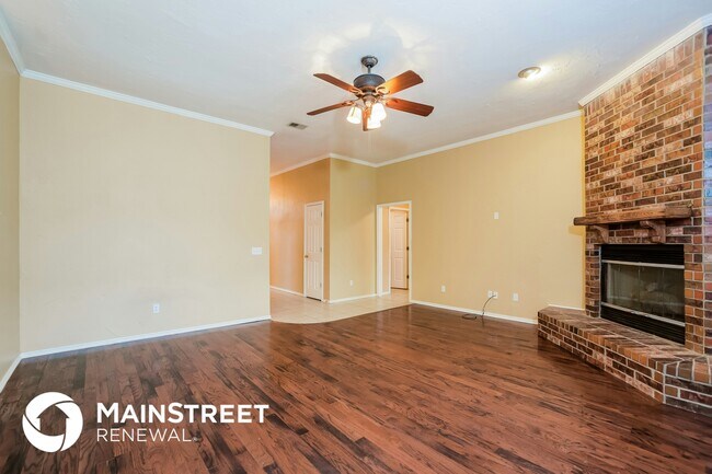 Photo - 536 SW 154th Ct