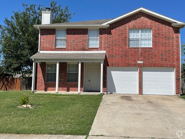 Building Photo - Updated 2 Story in DeSoto ISD ready by mid... Rental