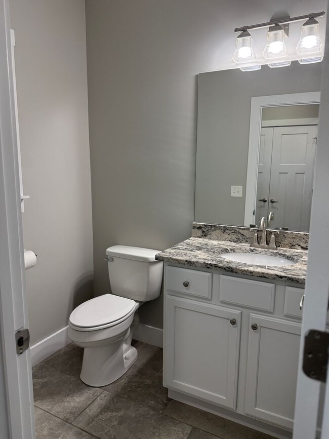 Photo - Spacious & Convenient!