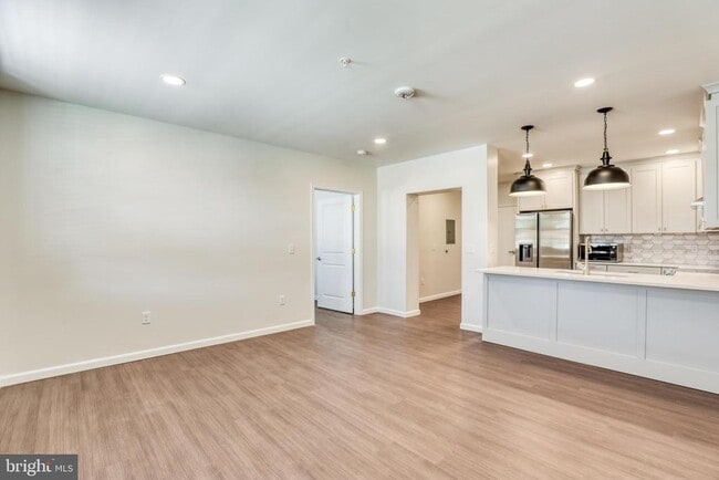 Photo - 210 E Boscawen St Unit 203