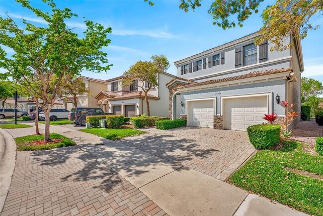 Photo - 19278 NE 6th Ave