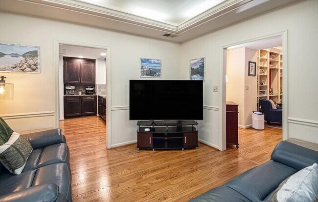 Photo - Historic building 2bedr 2bath Gorgeous home Unit 3008