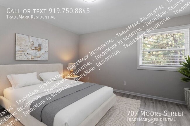 Photo - 707 S Moore St