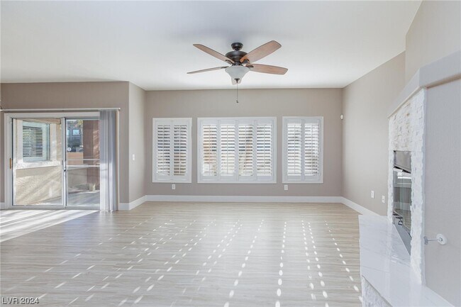 Photo - 10601 Pedal Point Pl Unidad 102