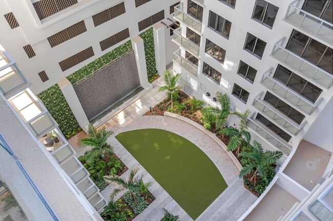 The Registry Las Olas