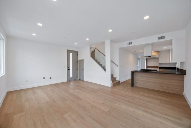 Building Photo - 12673 9th St Rental