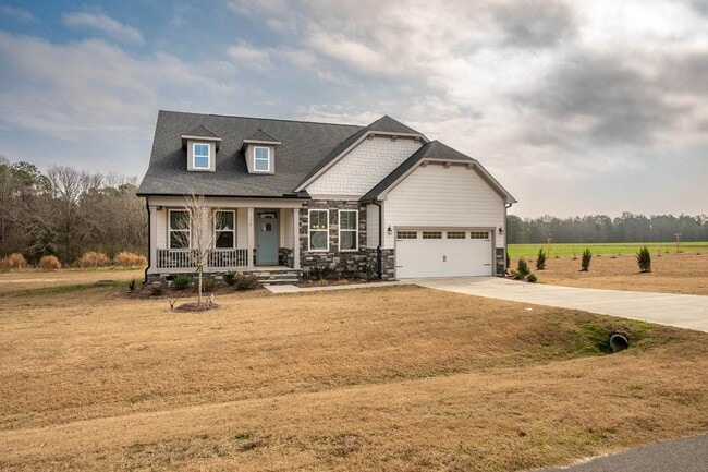 Photo - 179 Castle Pond Way