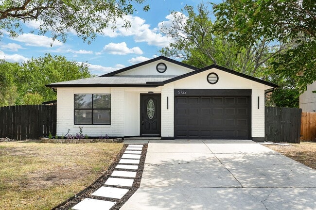***APPLICATION CURRENTLY UNDER REVIEW***Co... - ***APPLICATION CURRENTLY UNDER REVIEW***Co... House