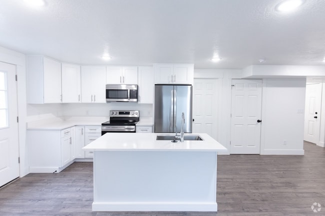 Building Photo - Modern 2-Bedroom Apartment in Peaceful Eag...