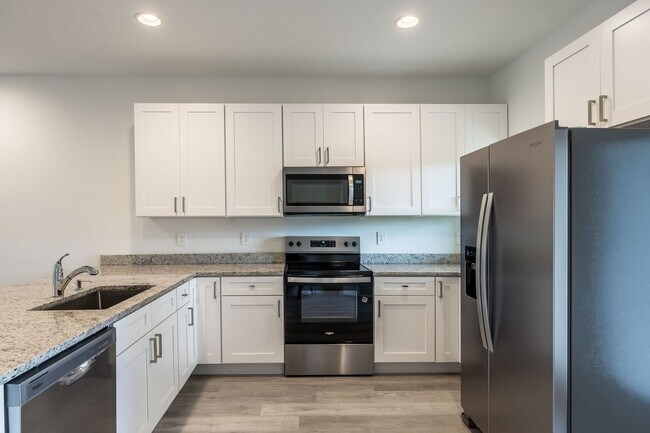 5347 Vista Lago Dr