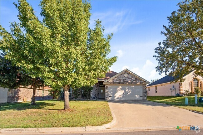 Building Photo - 1204 Chaucer Ln Rental