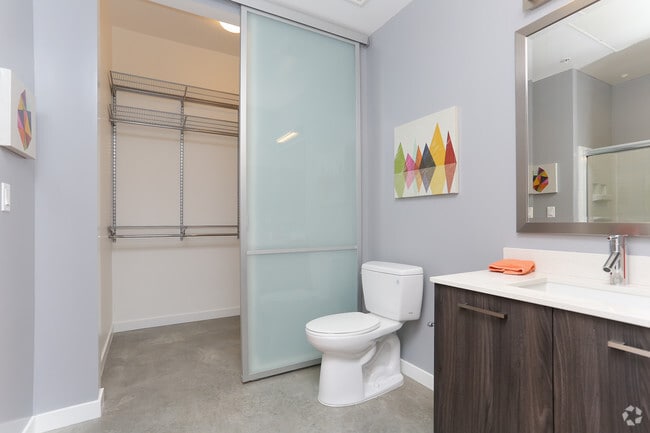 1x1 bathroom