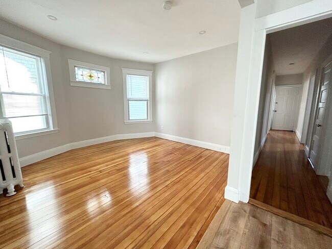 Photo - 24 Willis St Unit 2