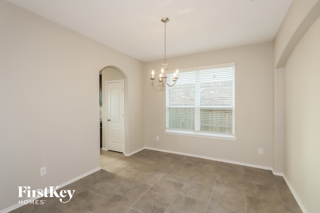 Photo - 5010 Naples Grove Ln