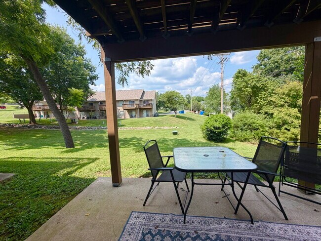 FULLY FURNISHED 2Br / Ground Floor Condo
