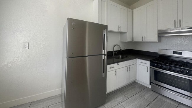 Photo - Budlong Apartments...Newly Renovated Studio...Hardwood Floors! CALL NOW! Unit 2410 D