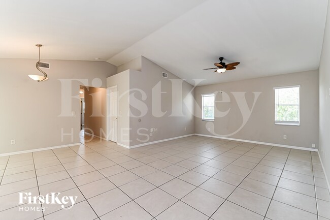 Photo - 1825/1831 NW 32nd Place