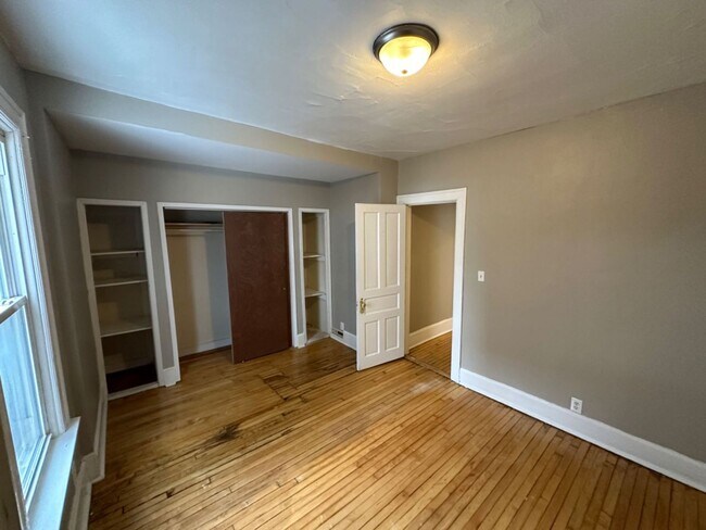 Photo - 2846-2848 N Holton St Unit 2848 Lower