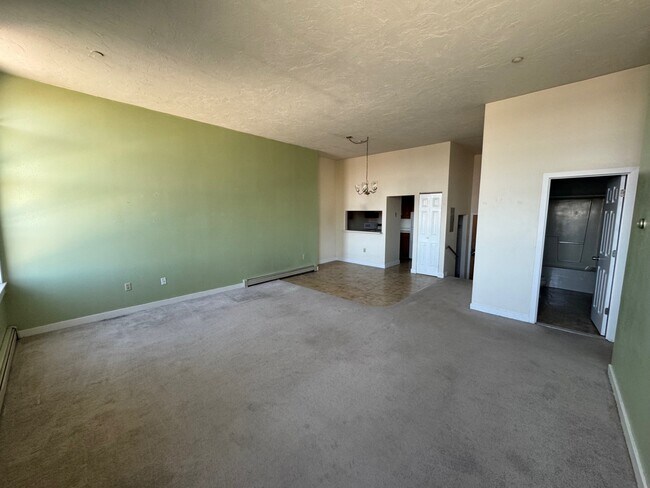 Photo - 111 Center St Unit 8